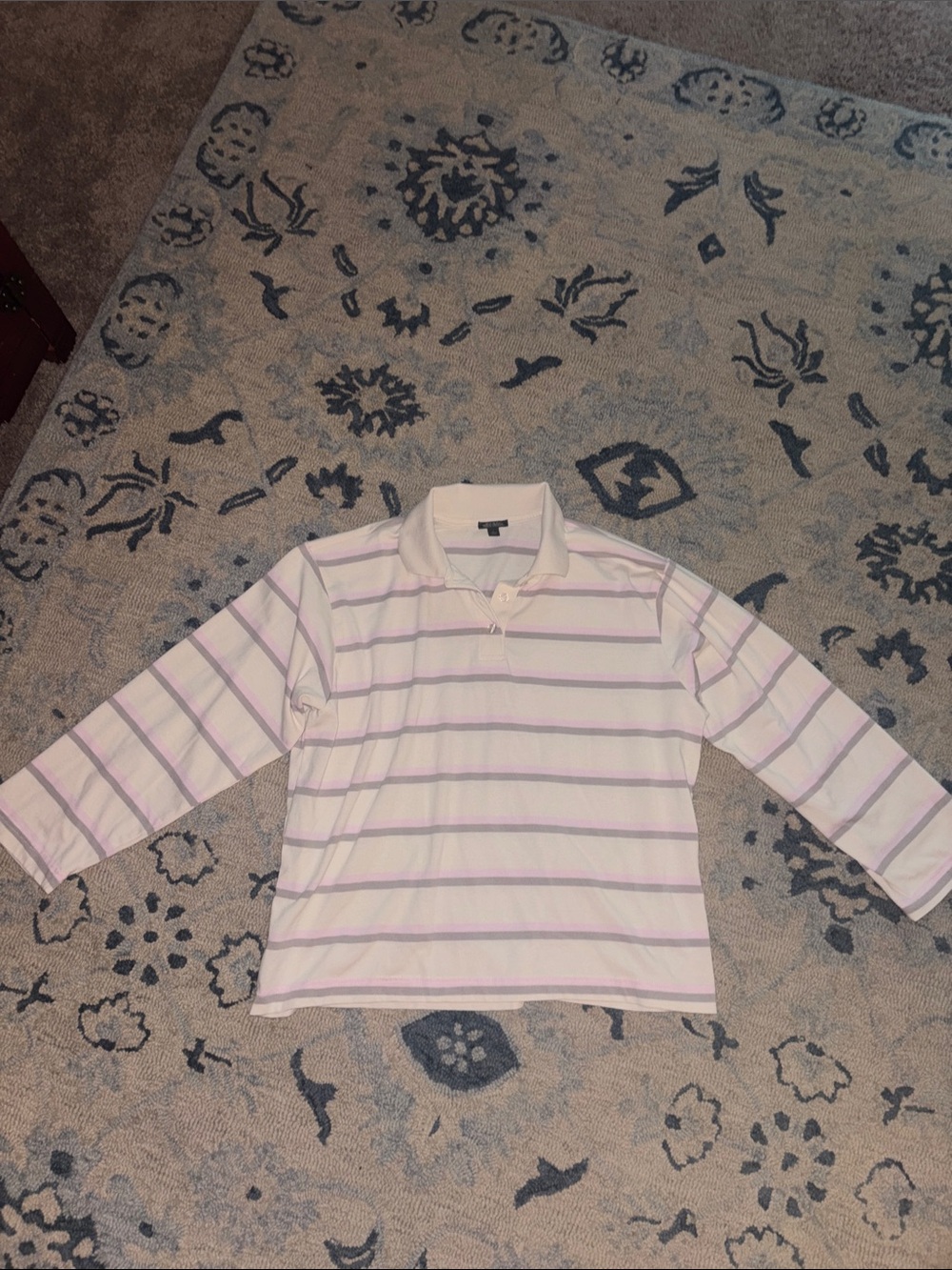 Long-Sleeve Polo Top oversized with big sleeves  - White with Light Pink Stripes